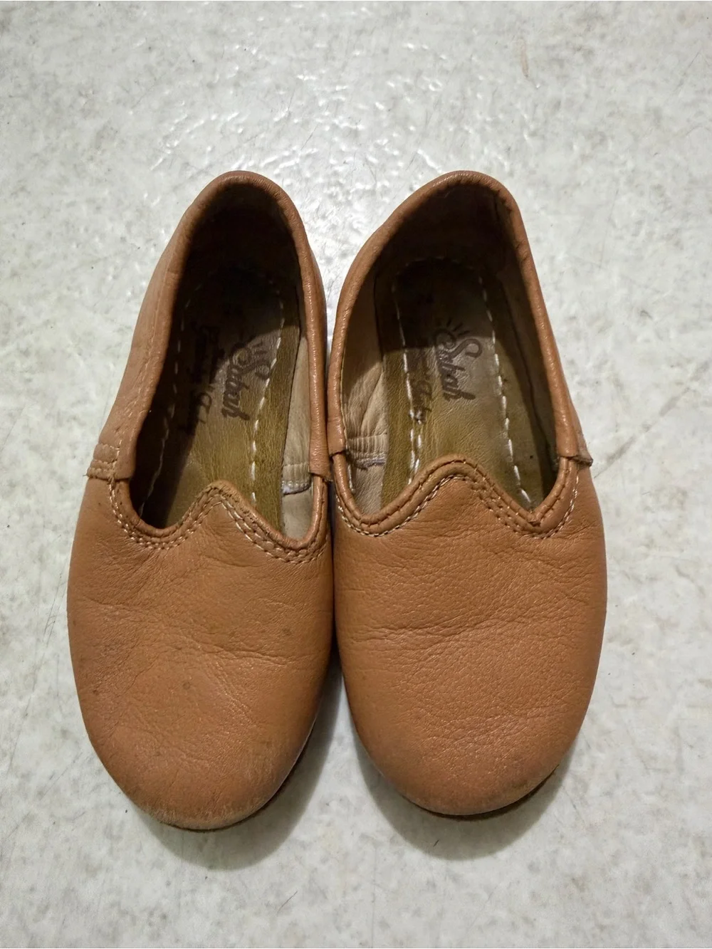 Sabah comfortable tan